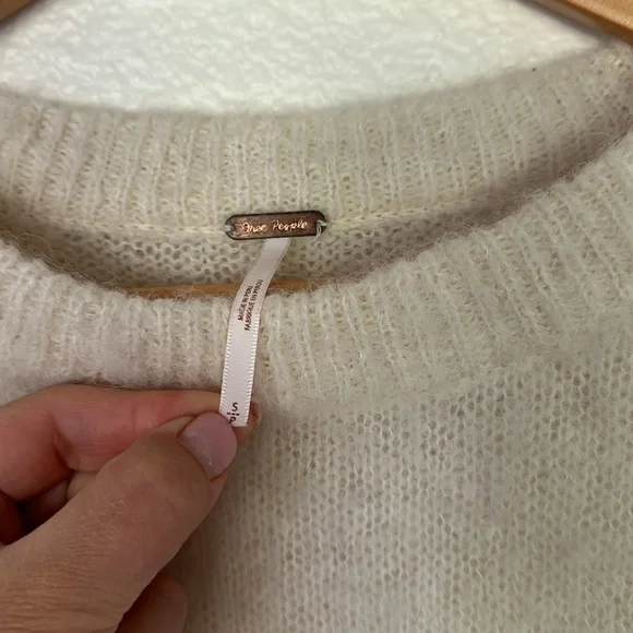 Free People angelic pull over Alpaca small sweater - Picture 3 of 5
